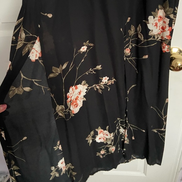 XS Dynamite Floral Maxi Dress (double leg slit) - Picture 5 of 5